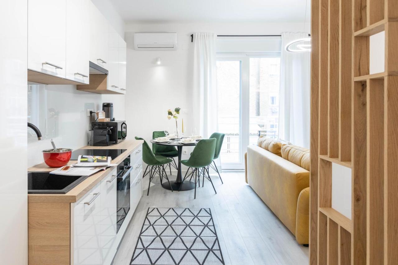 Design City Center Apartments Near Park Zrinjevac ザグレブ エクステリア 写真