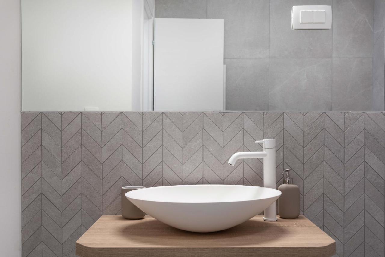 Design City Center Apartments Near Park Zrinjevac ザグレブ エクステリア 写真