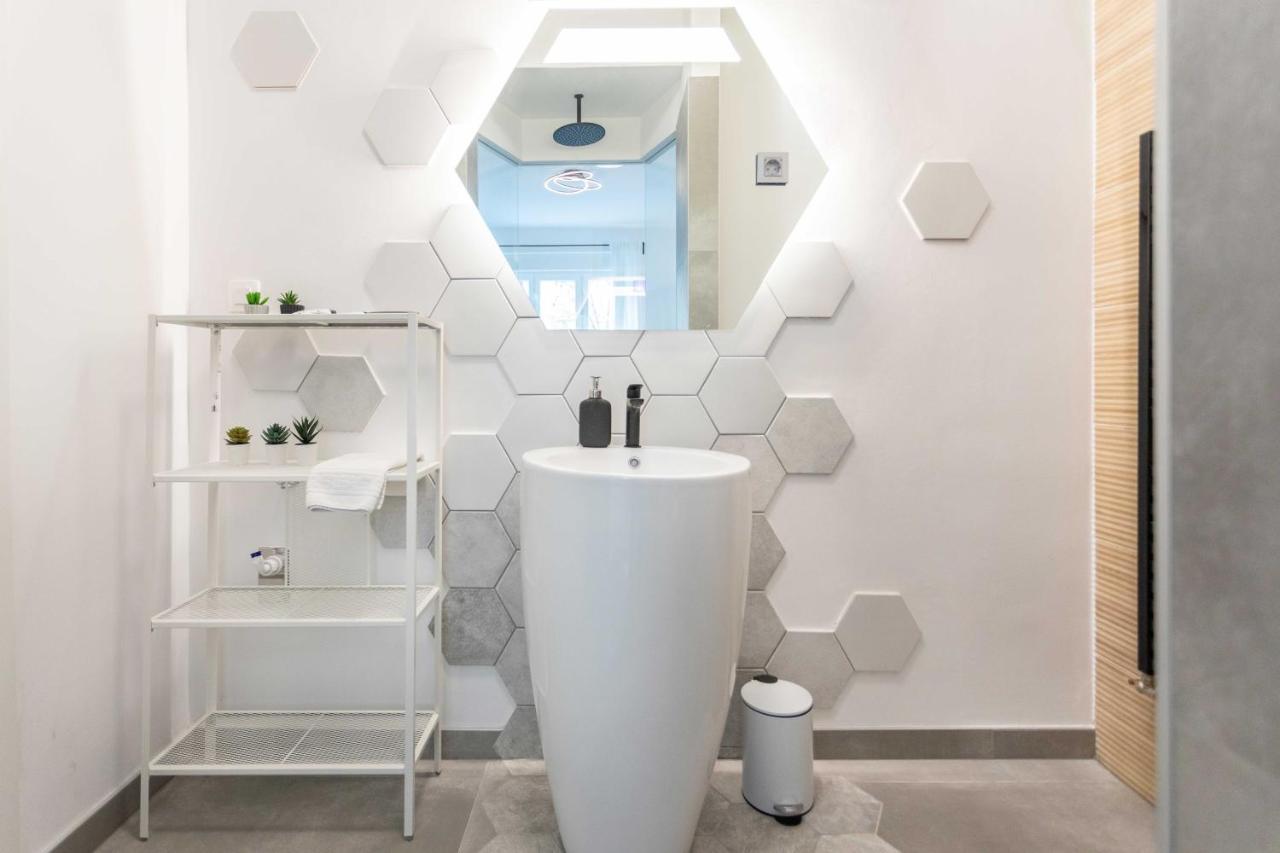 Design City Center Apartments Near Park Zrinjevac ザグレブ エクステリア 写真